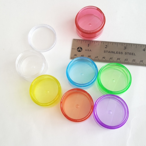 Rainbow Colors Plastic Earrings Rings Trinkets Tower Case NWOT - Picture 4 of 5